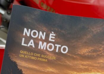 Non è la moto – Quello che succede un attimo prima, libro di Fabio Galli sulla guida motociclistica